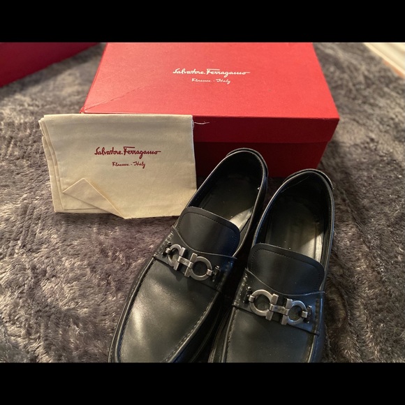 Salvatore Ferragamo Men’s Shoes - Picture 2 of 3